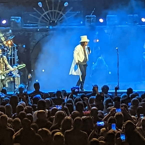 Send me an offer! I'm excited for my upcoming adventures. - Picture 9 of 12